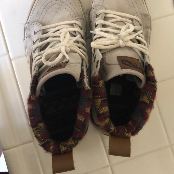 Vans Womens size 9/ Mens 7.5 - Picture 5 of 5